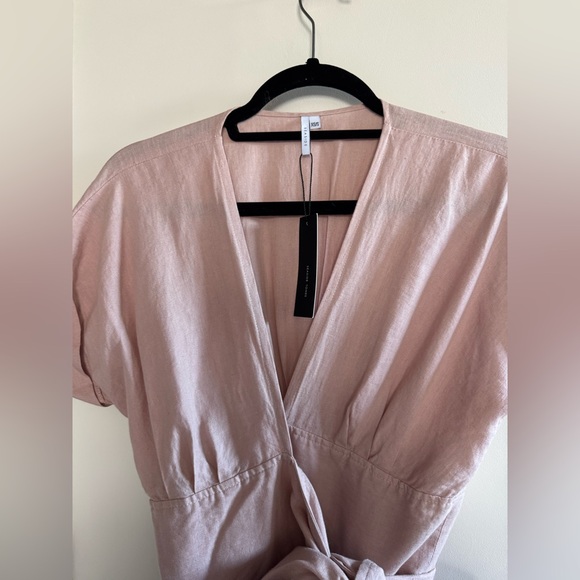 Seaside Tones Linen Dress - Picture 10 of 10